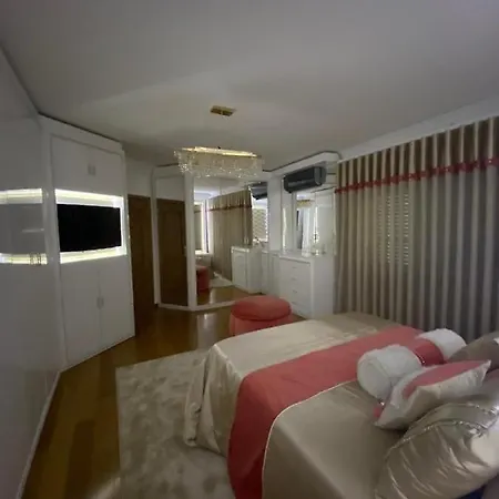 Lux House Gasthuis Ferreira (Porto)