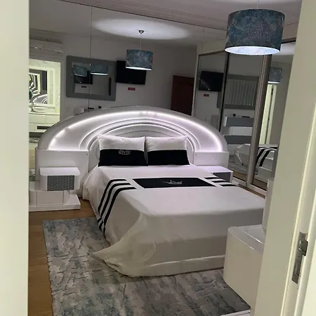 Lux House 3* Ferreira (Porto)