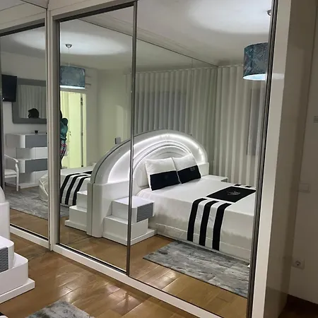 Lux House Casa de hóspedes