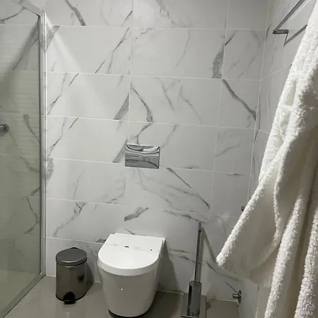 Gasthuis Lux House Ferreira (Porto)