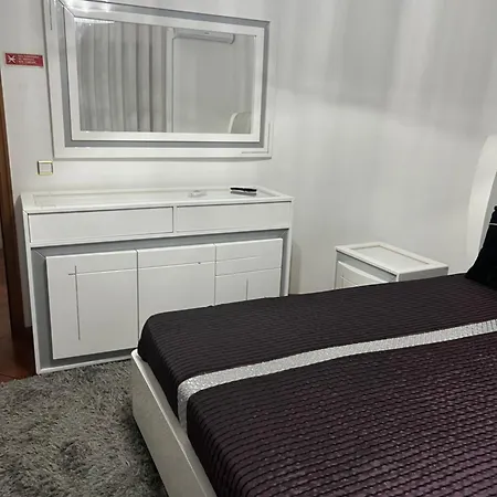 Gasthuis Lux House Ferreira (Porto)